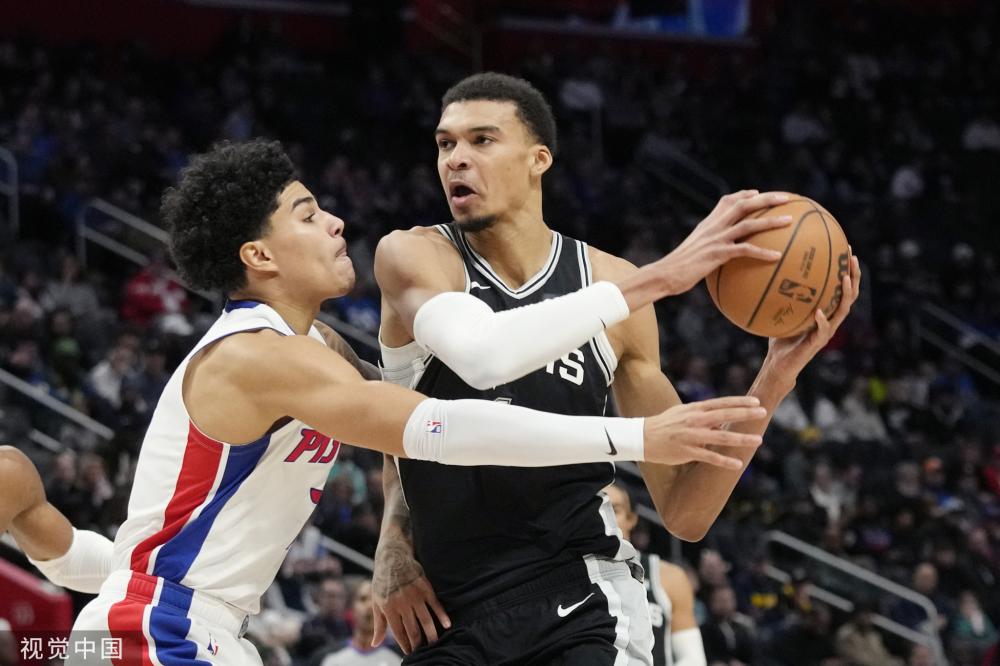 场上斩获荣 场上斩获荣